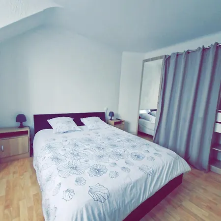 Le Trinidad Appartement Troyes Buitenkant foto